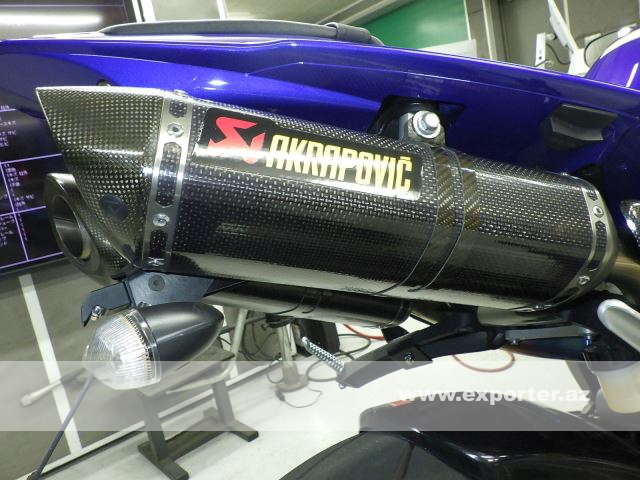 Yamaha YZF-R1 (photo: 13)