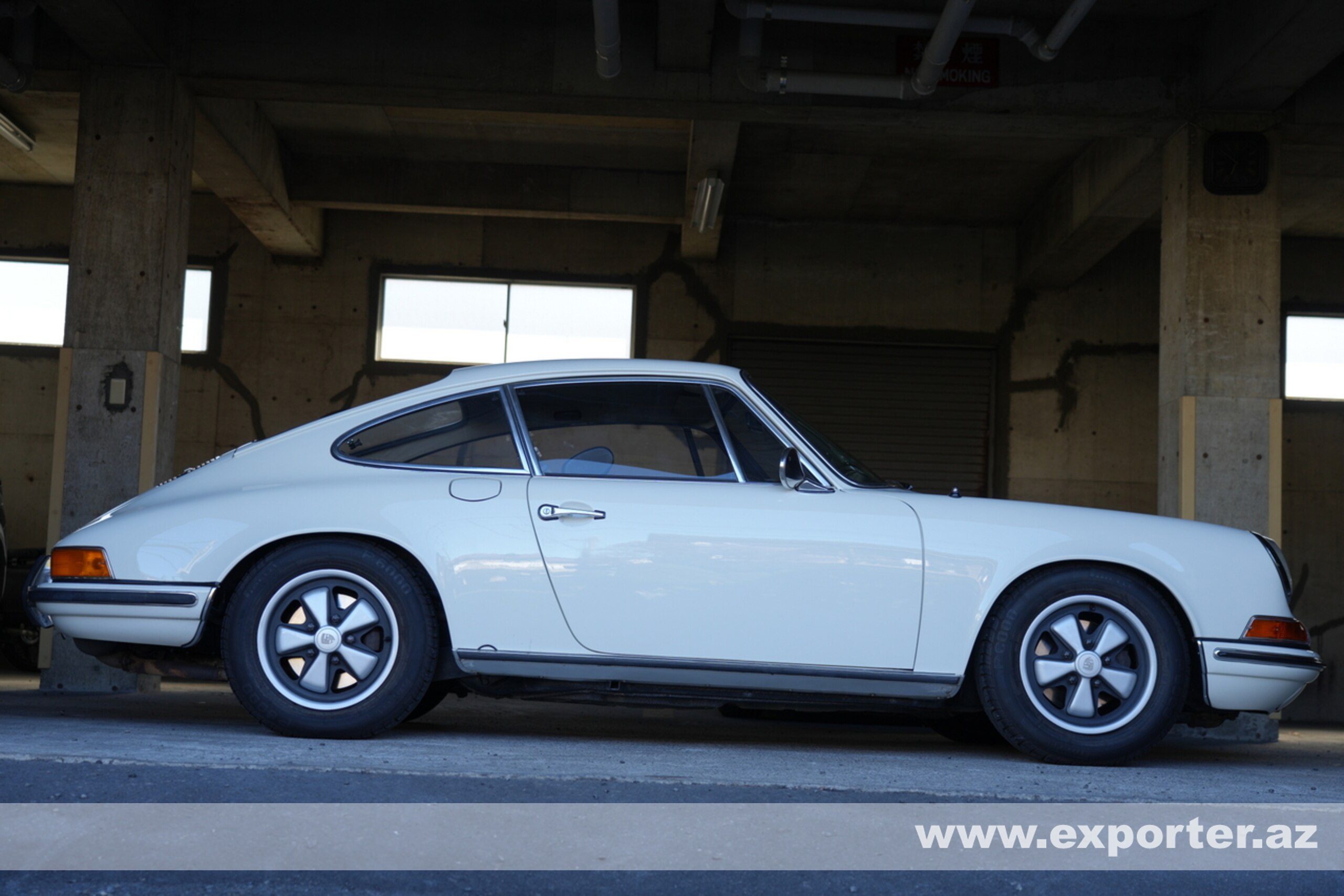Porsche 911 (photo: 16)