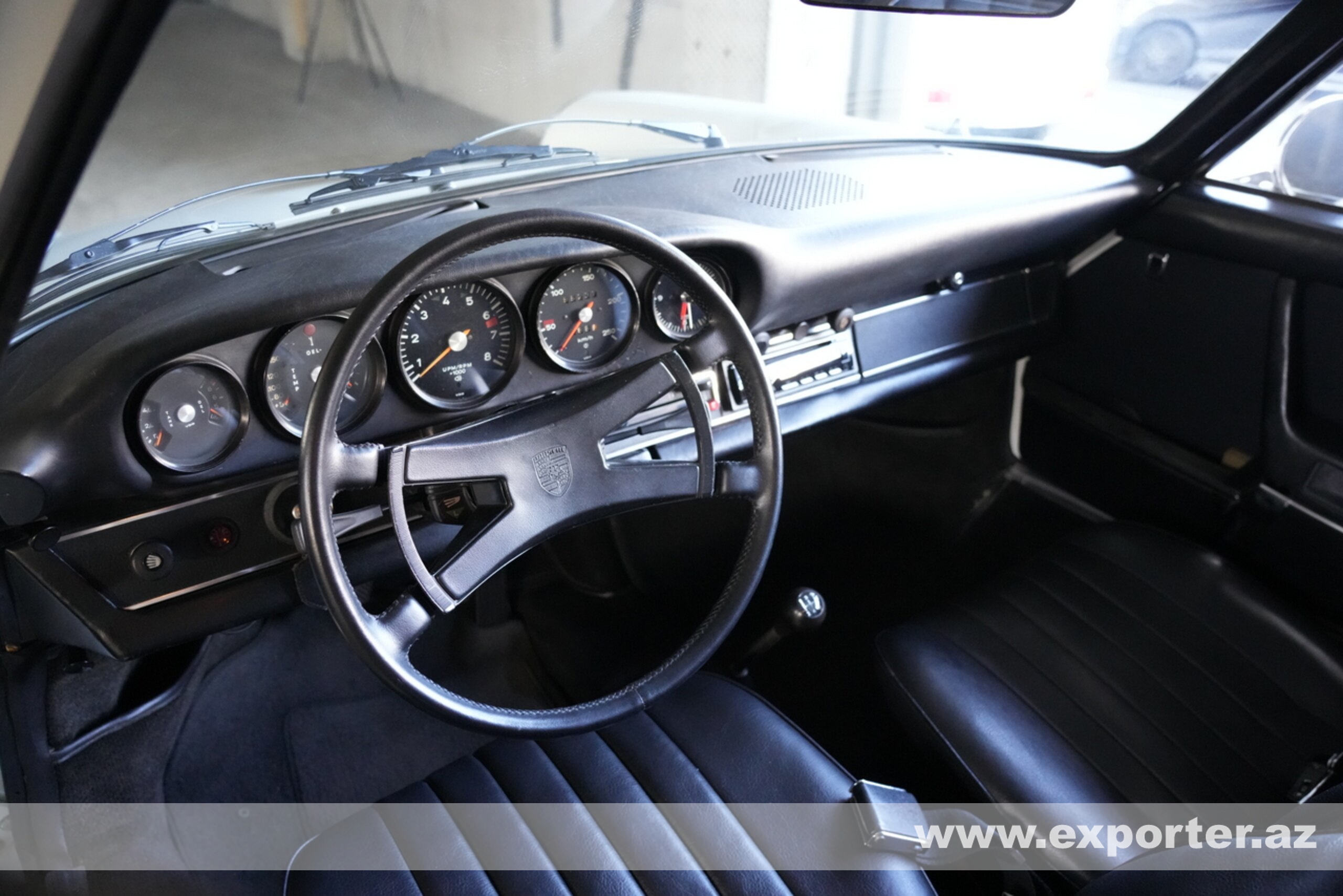 Porsche 911 (photo: 12)