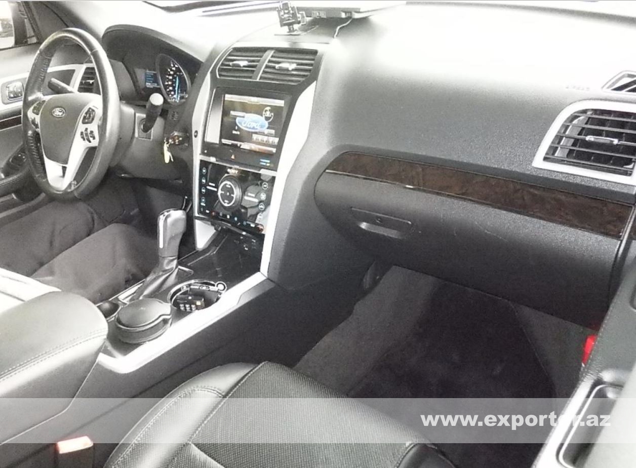 Ford Explorer Limited Ecoboost (photo: 4)