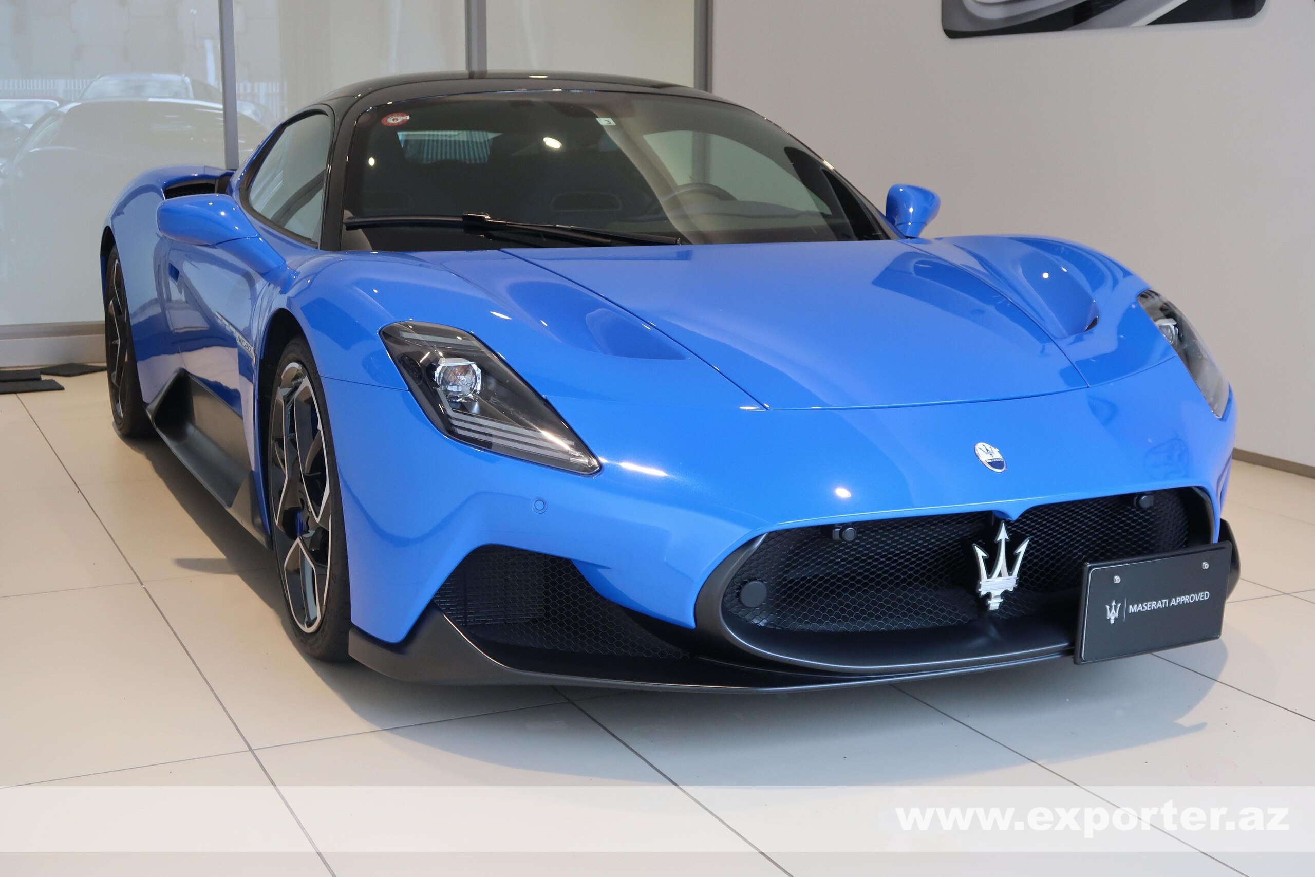 Maserati MC20 (photo: 2)