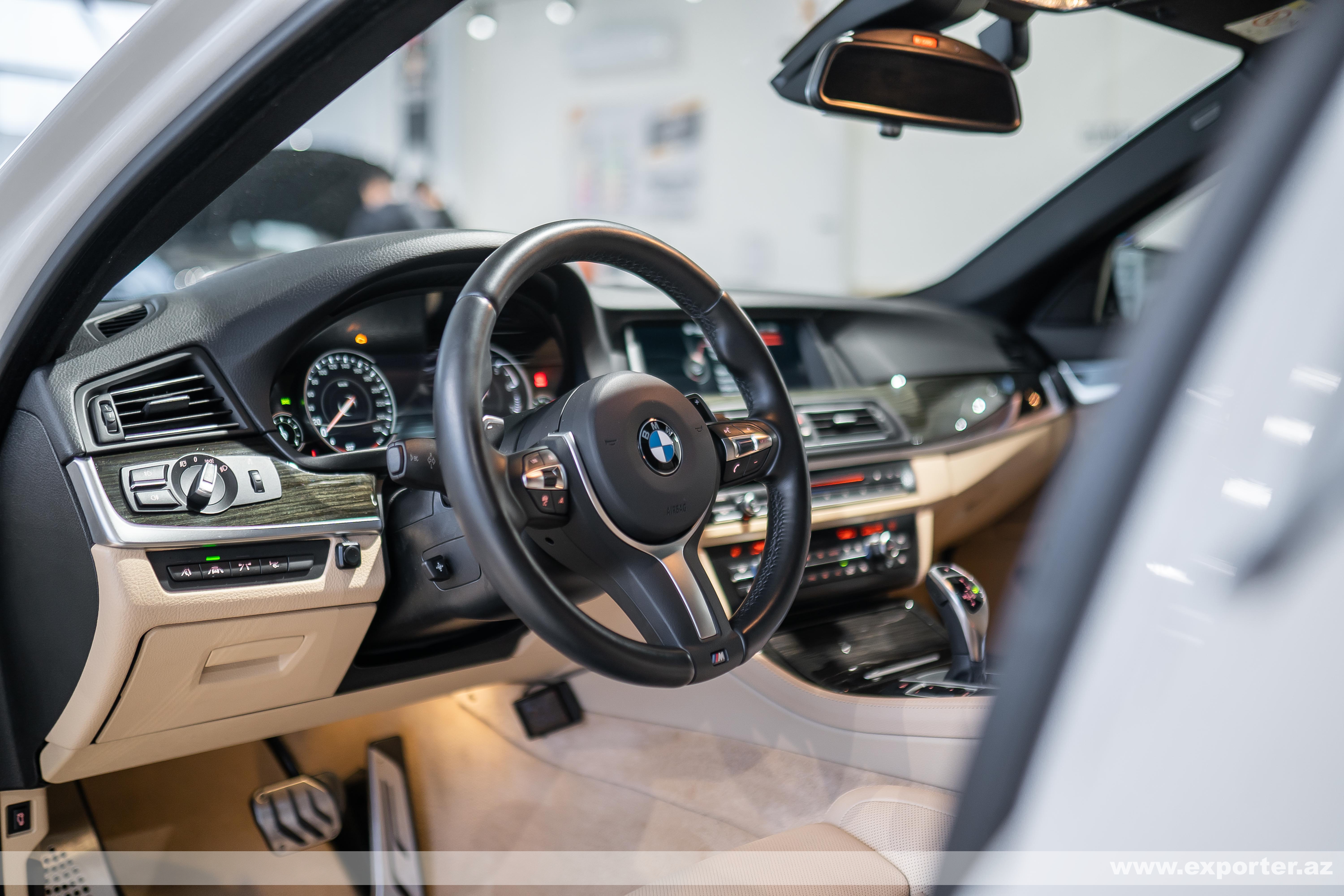 BMW 528i M Sport (photo: 15)
