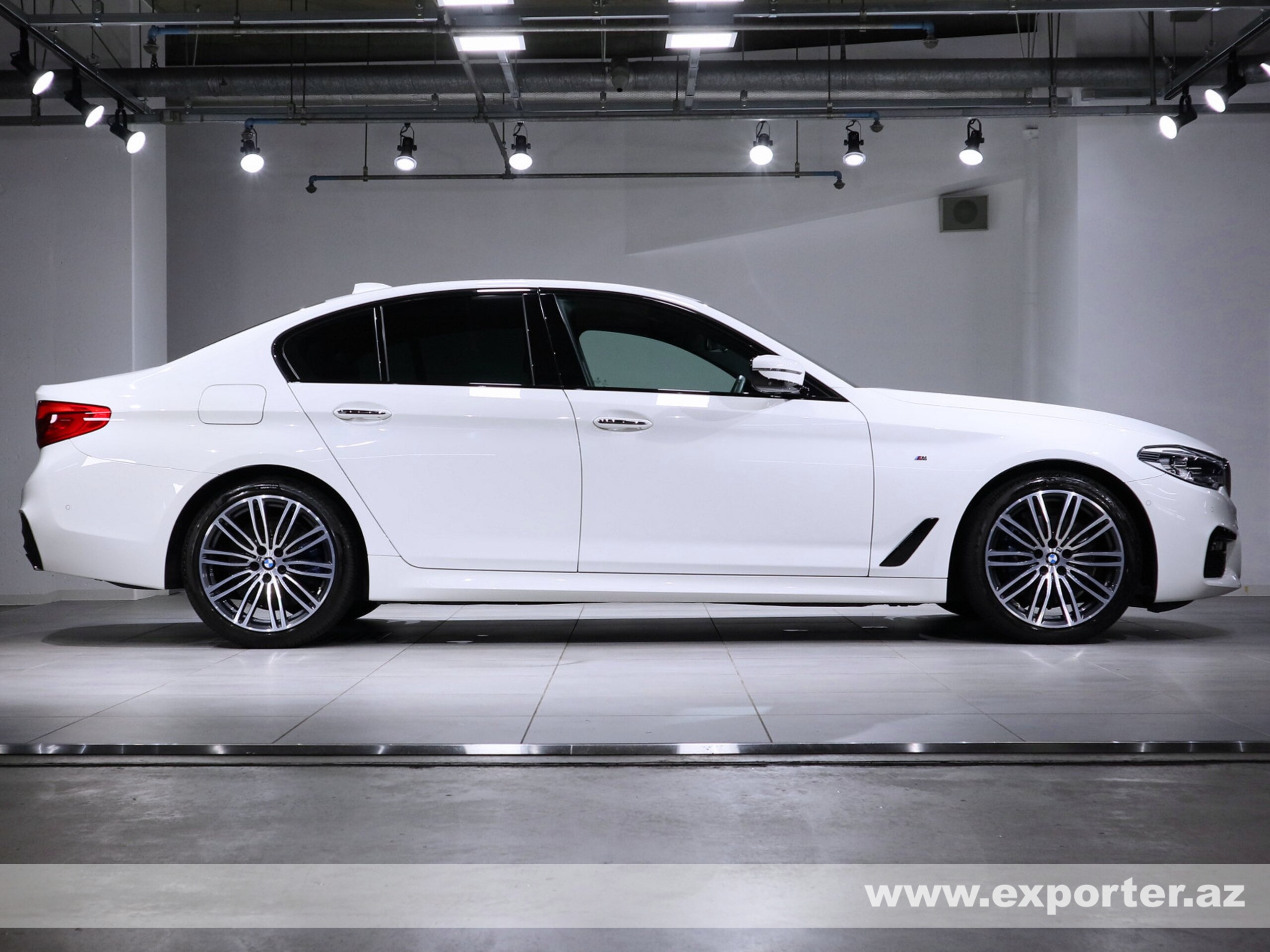 BMW 530i M Sport (photo: 2)