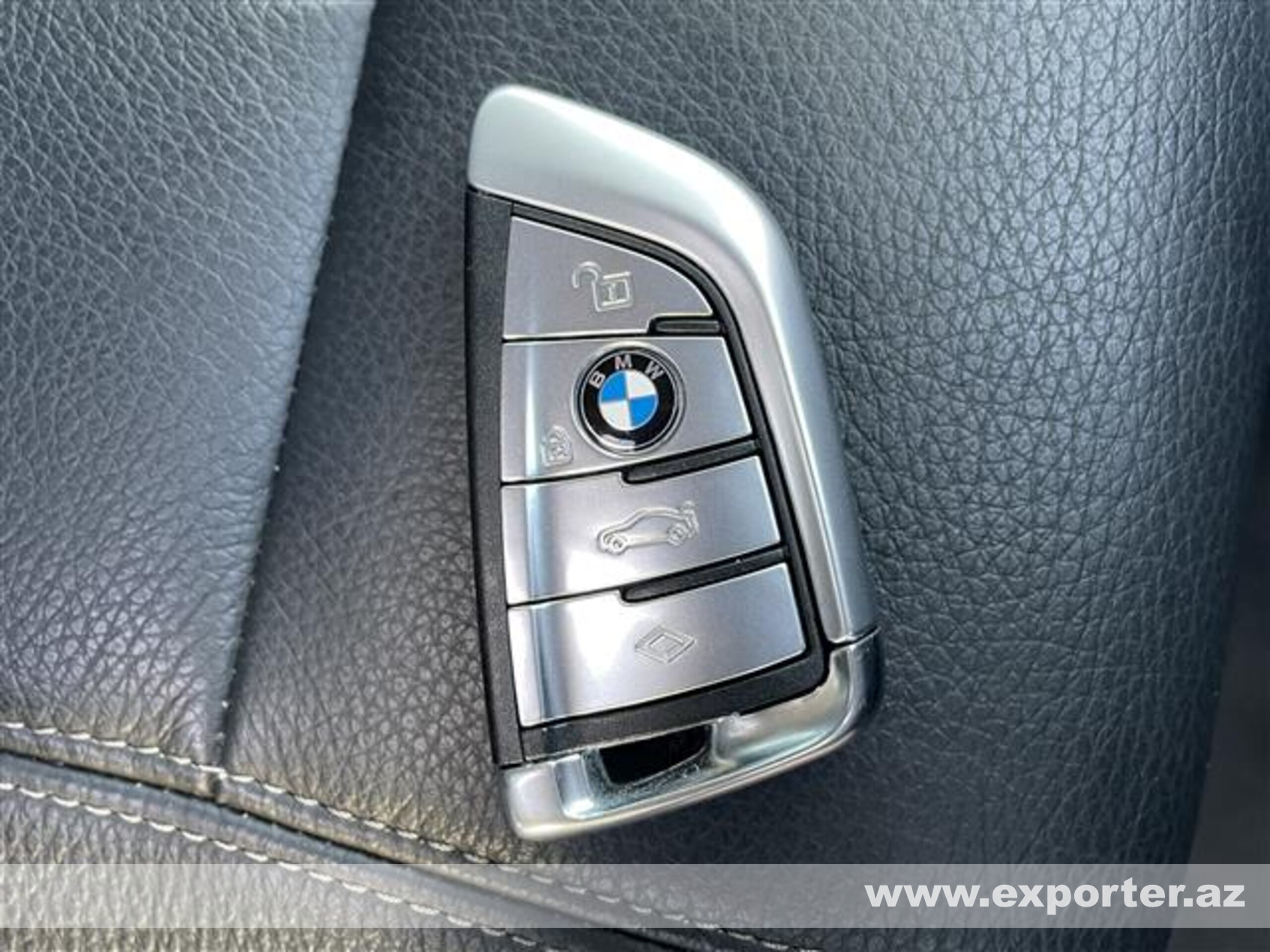 BMW 530i Luxury (photo: 8)