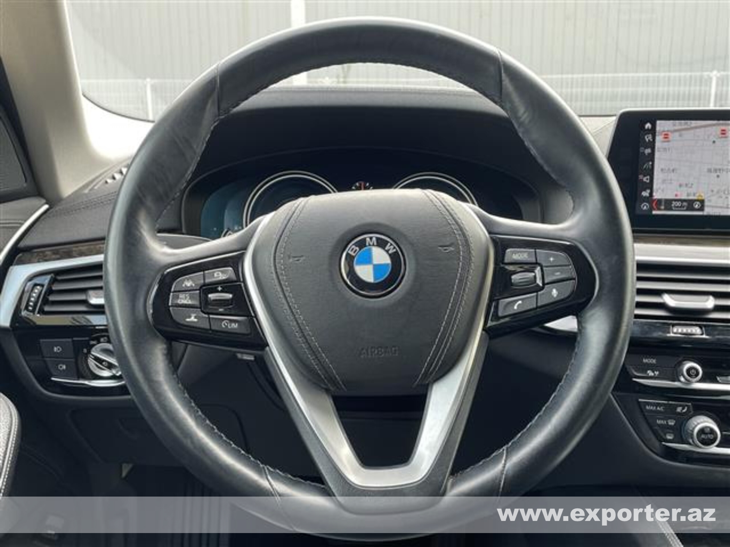 BMW 530i Luxury (photo: 18)