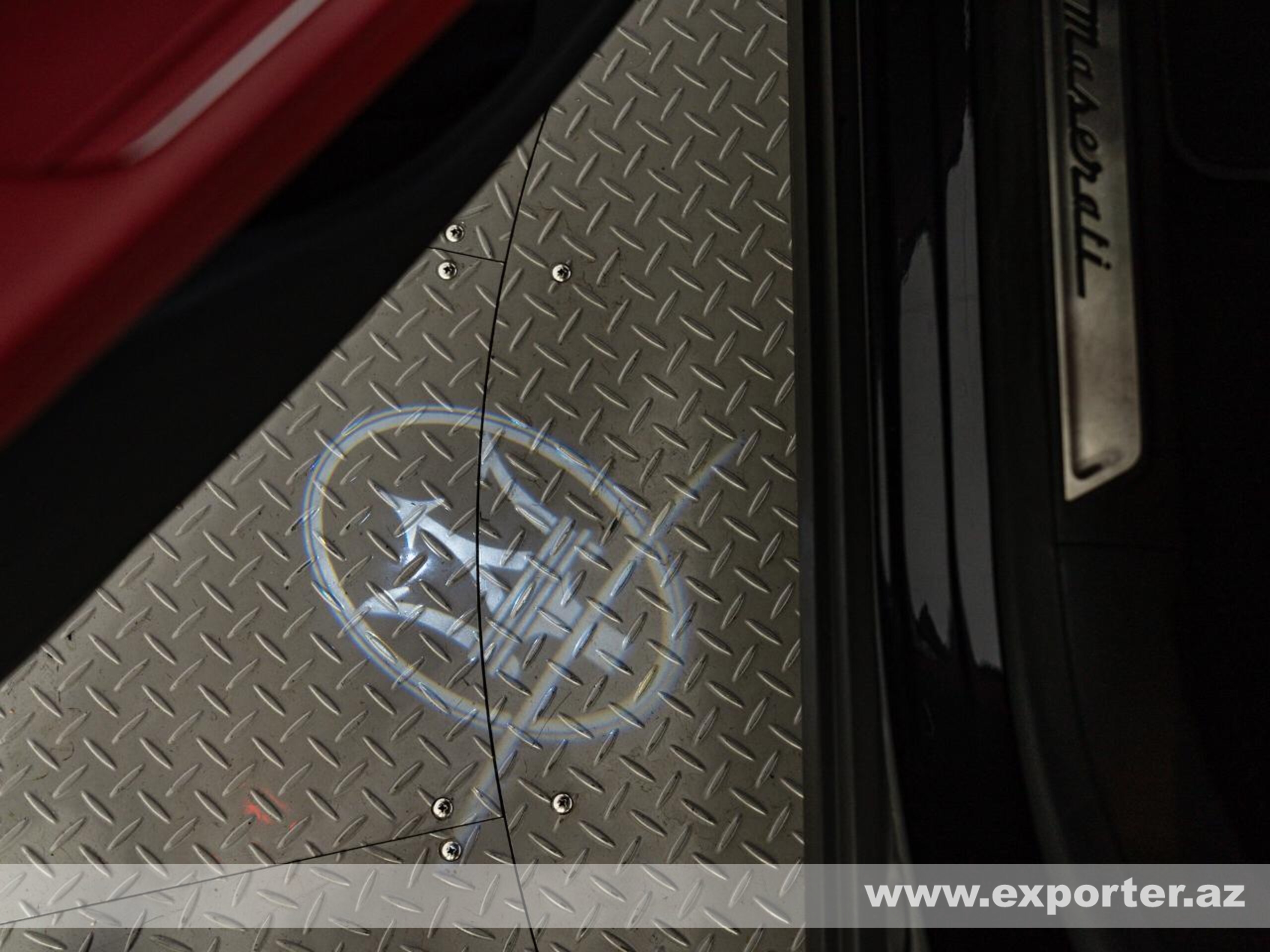 Maserati Levante (photo: 21)