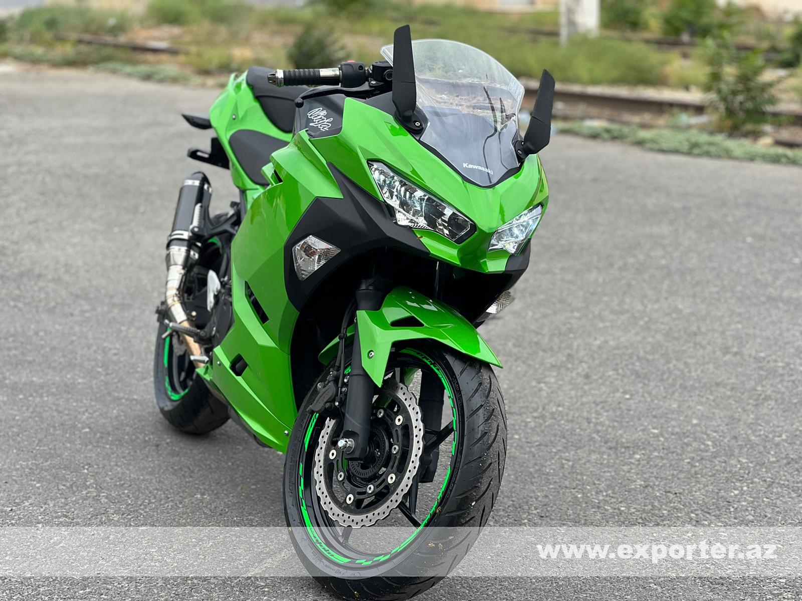 Kawasaki Ninja 400R (photo: 3)