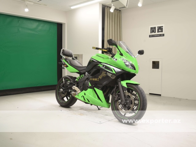 Kawasaki Ninja 400R (photo: 2)