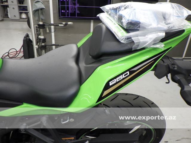 Kawasaki ZX-25R (photo: 9)