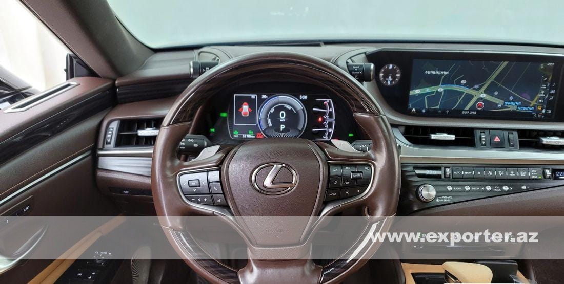 Lexus ES300h Luxury Plus (photo: 6)