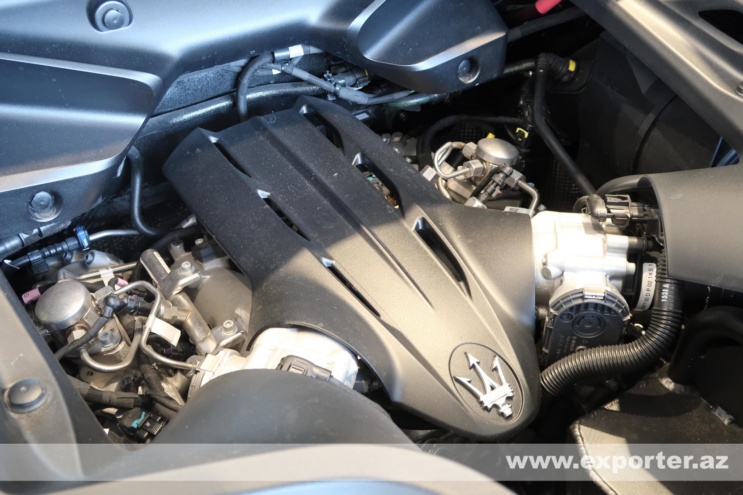Maserati MC20 (photo: 24)