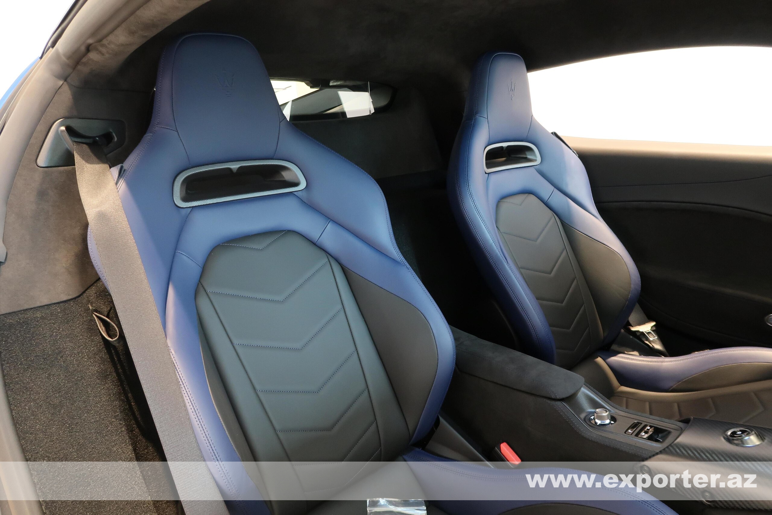 Maserati MC20 (photo: 15)