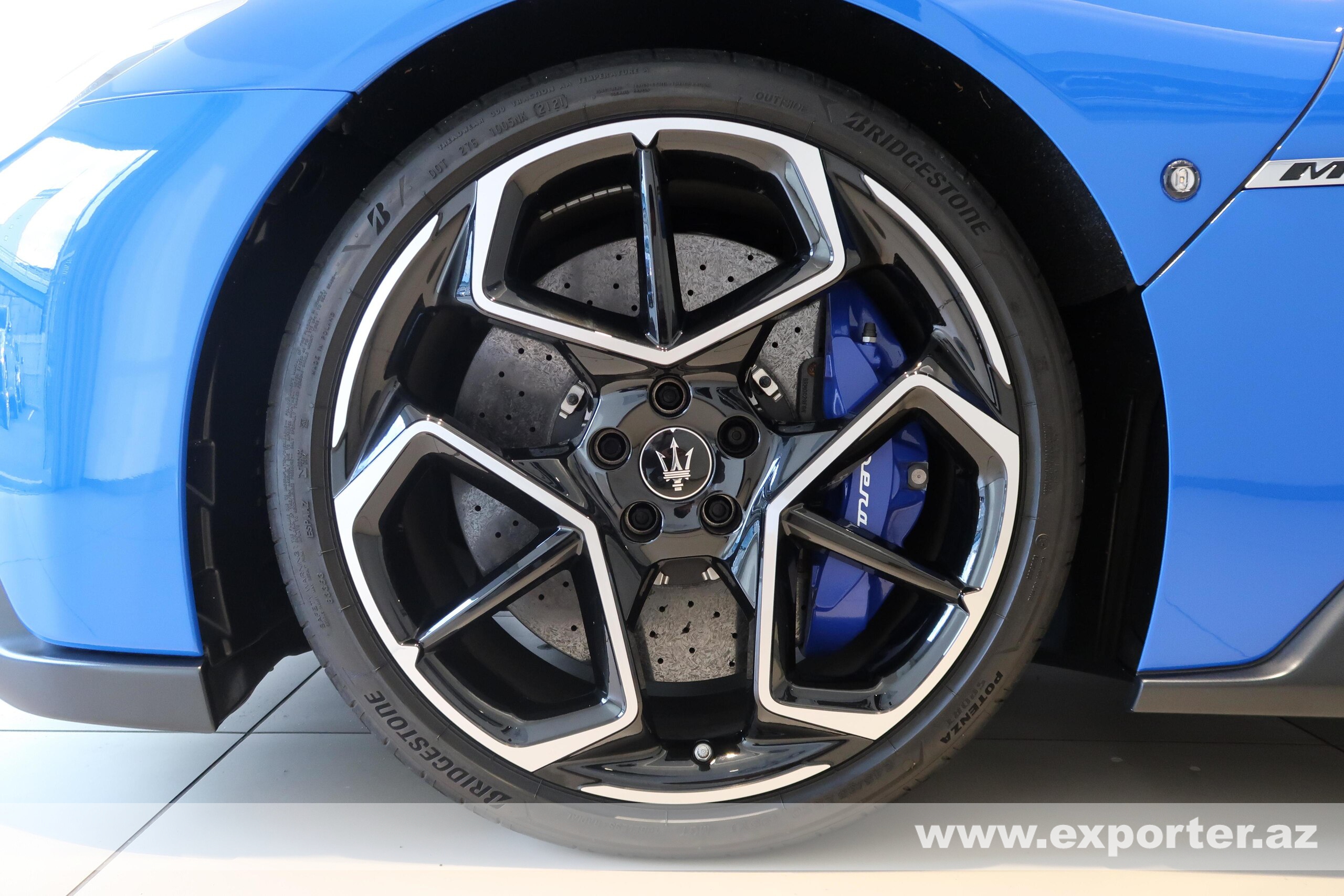 Maserati MC20 (photo: 12)
