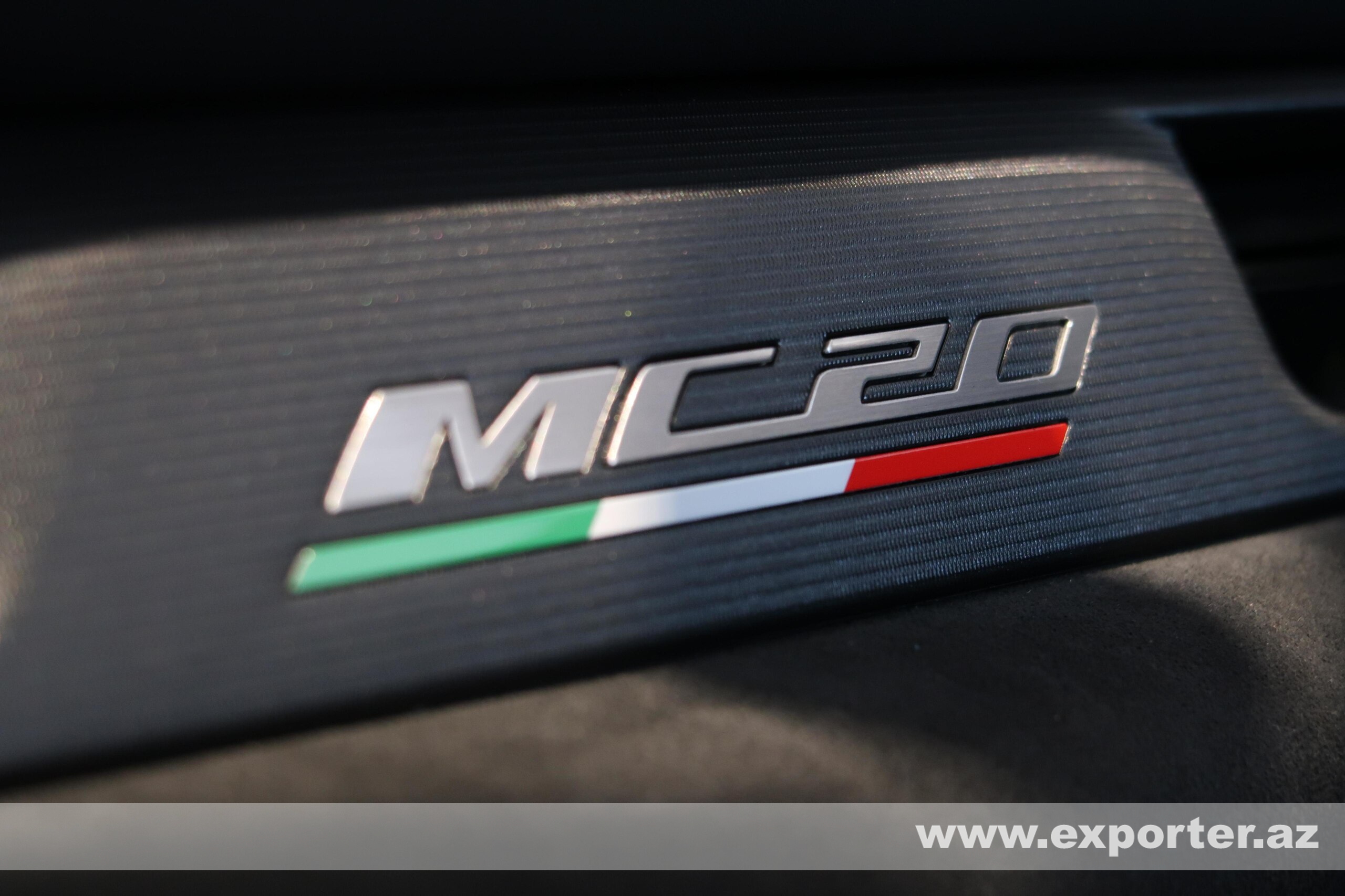 Maserati MC20 (photo: 23)