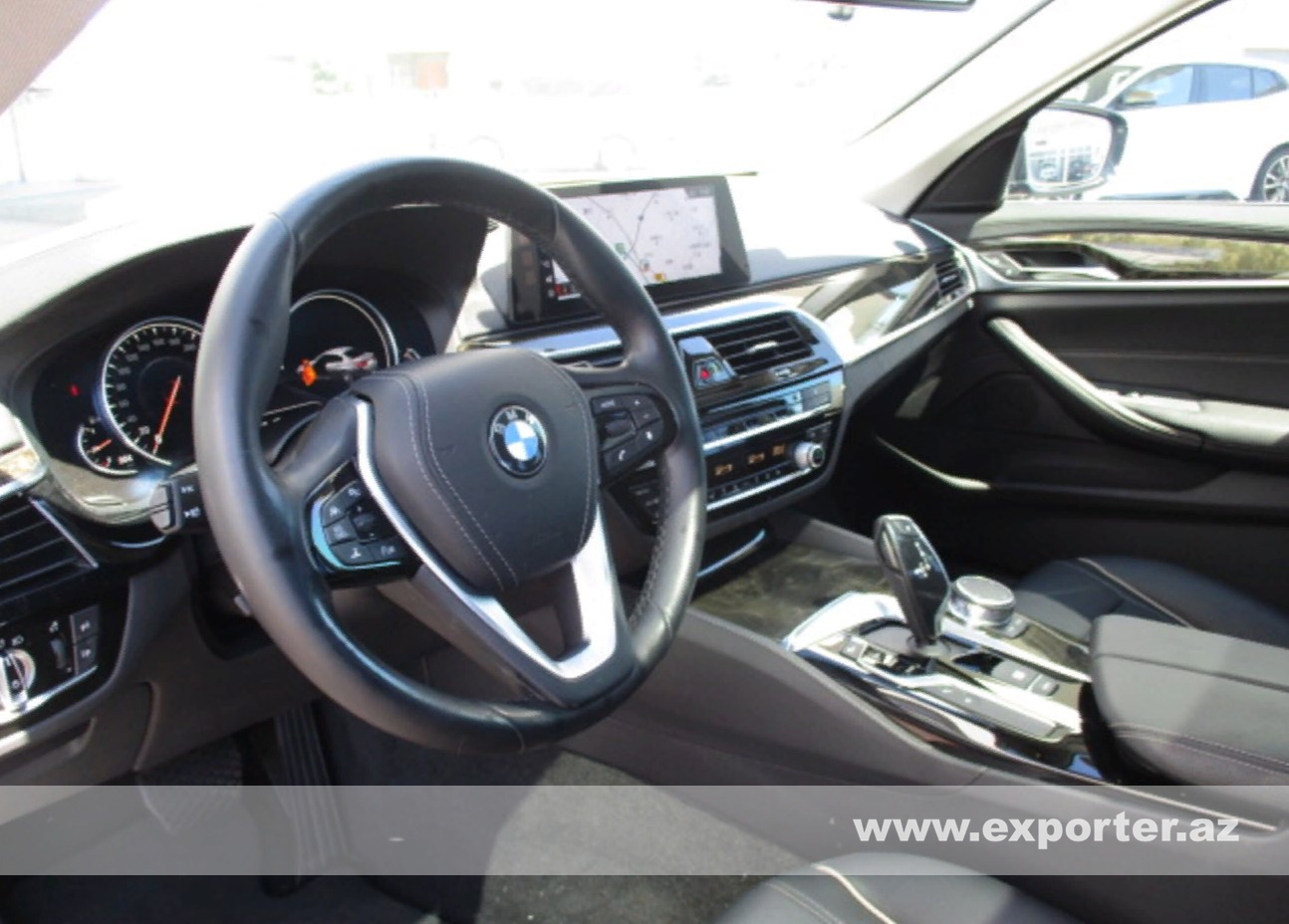 BMW 530i Luxury (photo: 12)