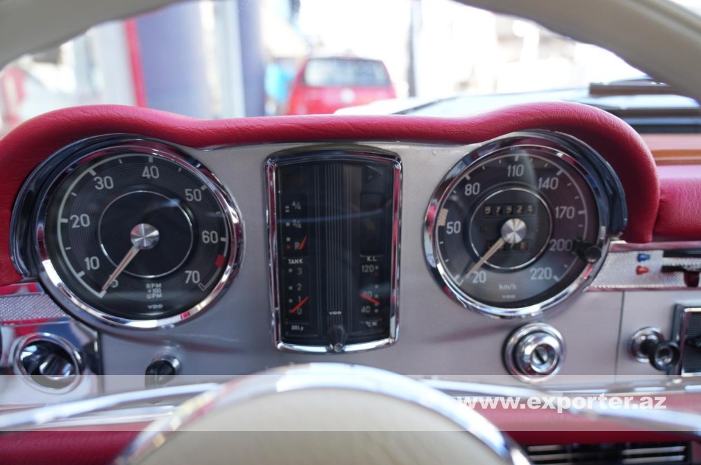 Mercedes Benz 250SL (photo: 31)