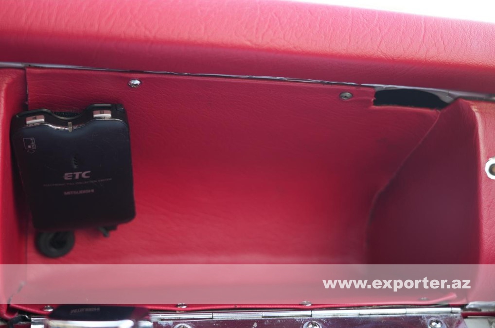 Mercedes Benz 250SL (photo: 39)