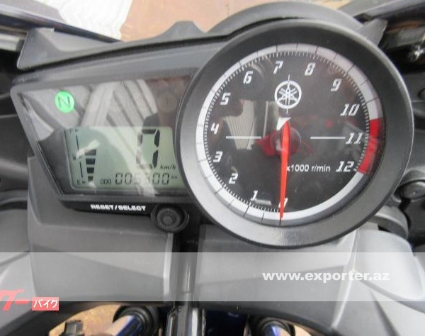 Yamaha YZF-R15 (photo: 14)