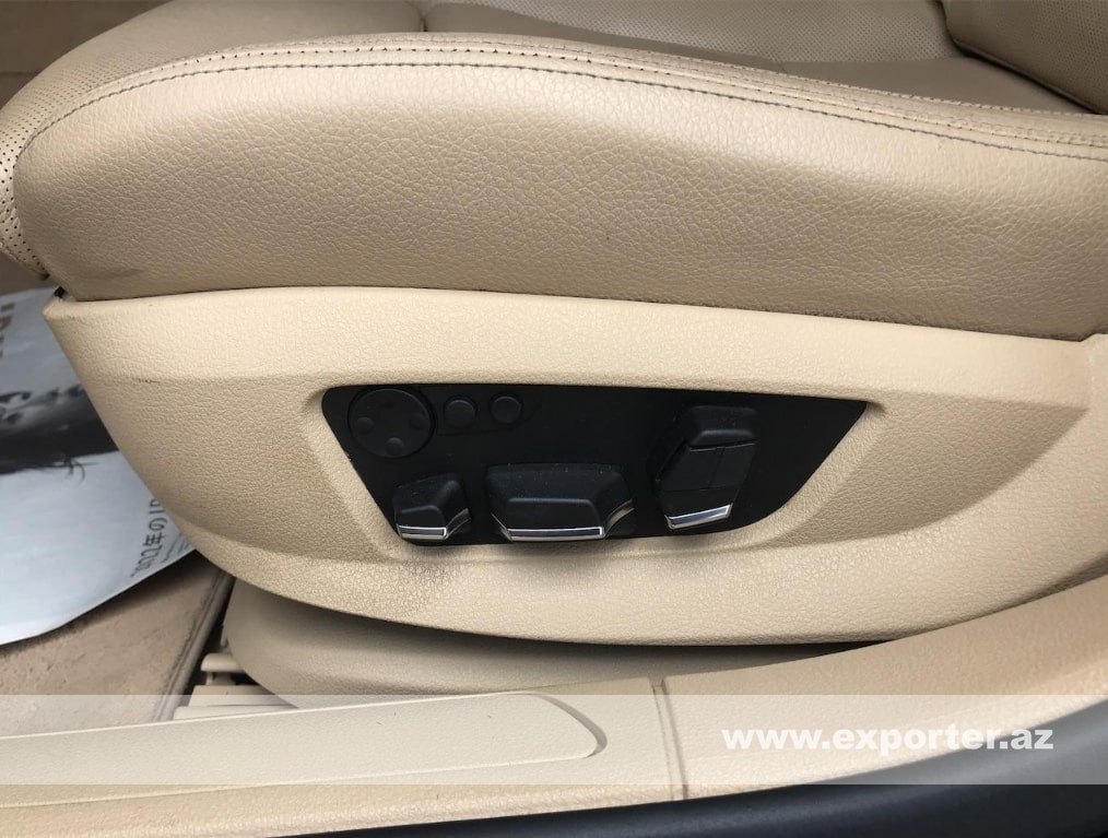 BMW 740i (photo: 16)