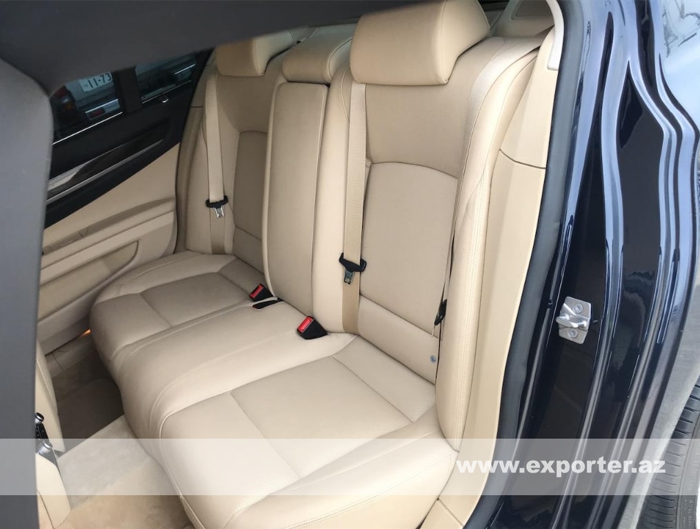 BMW 740i (photo: 14)