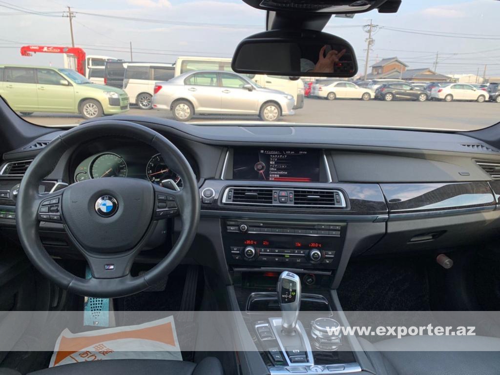 BMW 740i M Sport (photo: 16)