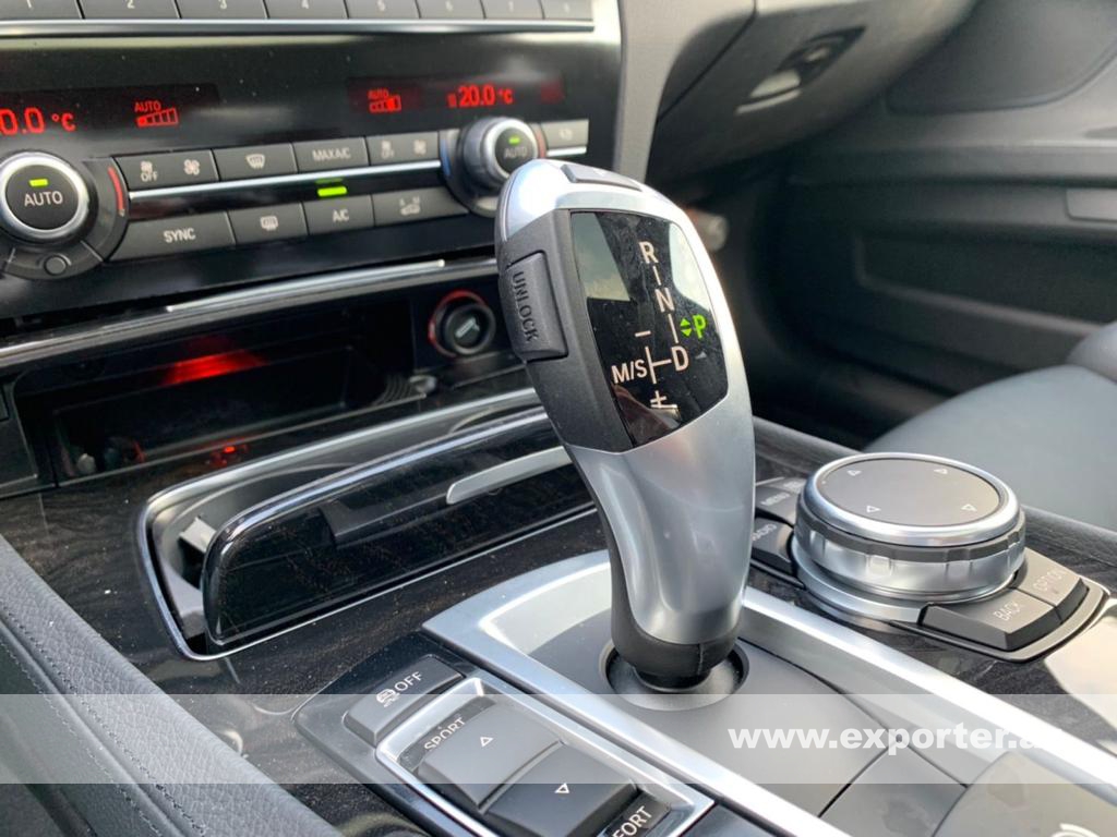BMW 740i M Sport (photo: 21)