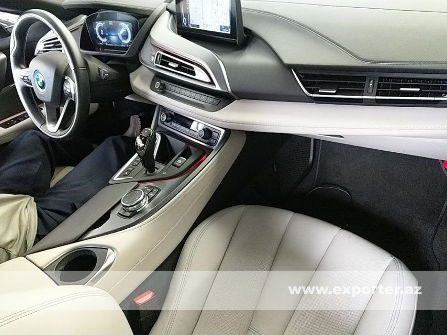 BMW I8 (photo: 4)