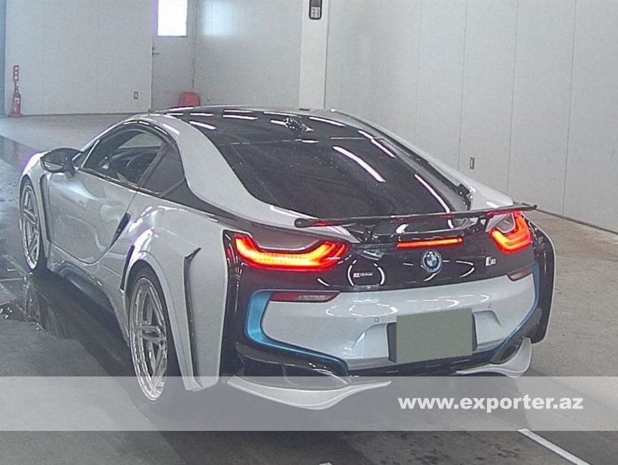 BMW I8 (photo: 2)