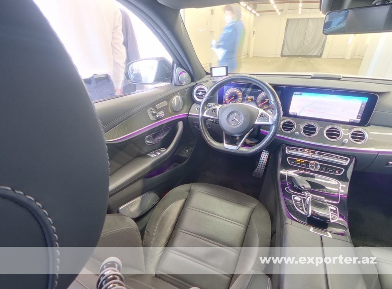 Mercedes Benz E43 AMG 4Matic (photo: 4)
