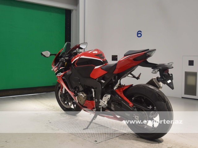 Honda CBR1000RR (photo: 3)