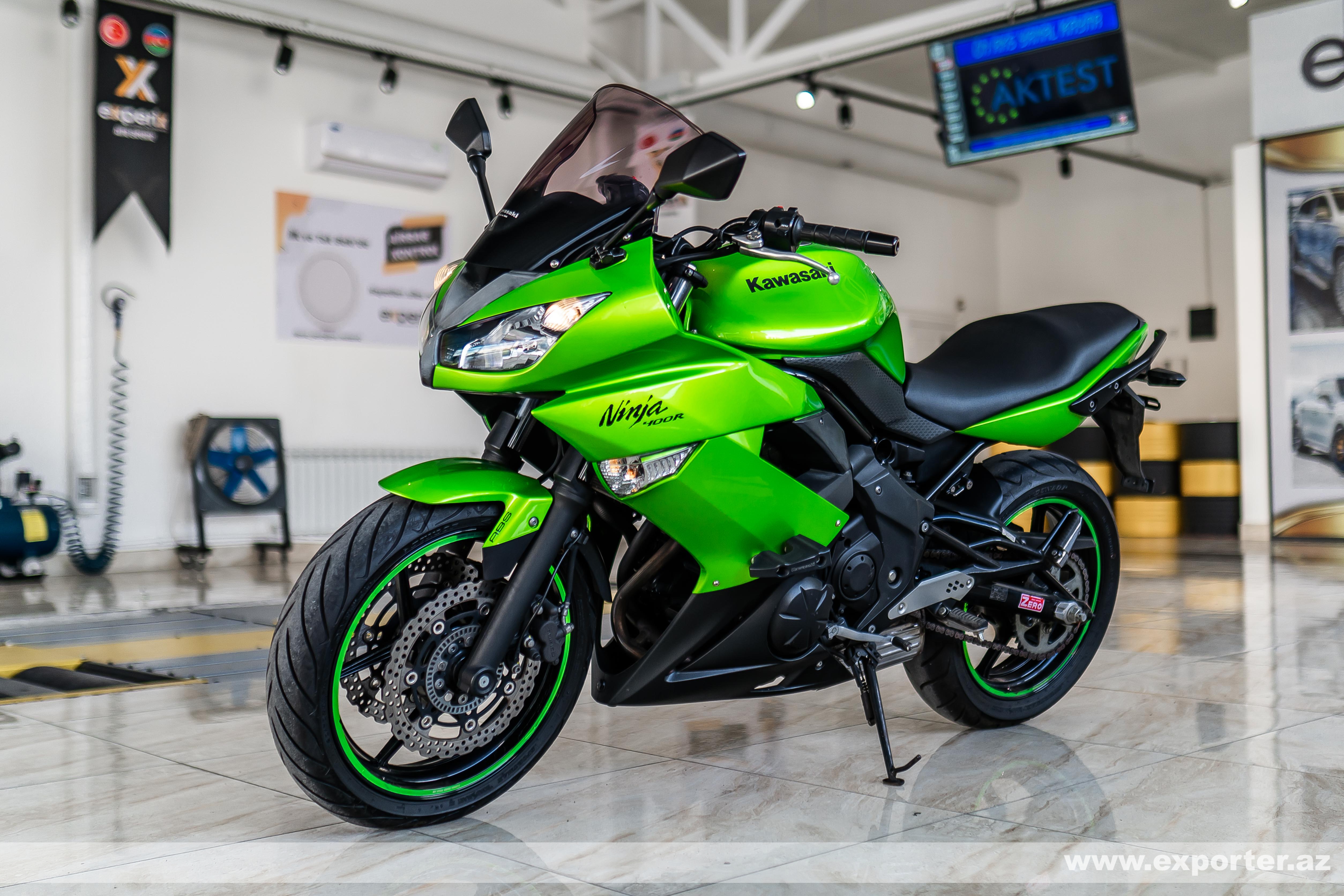 Kawasaki Ninja 400 (photo: 1)