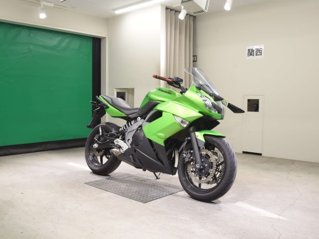 Kawasaki Ninja 400R (photo: 3)