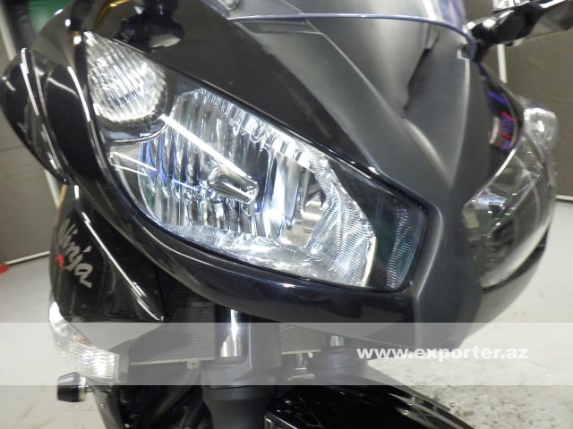 Kawasaki Ninja 400R (photo: 10)