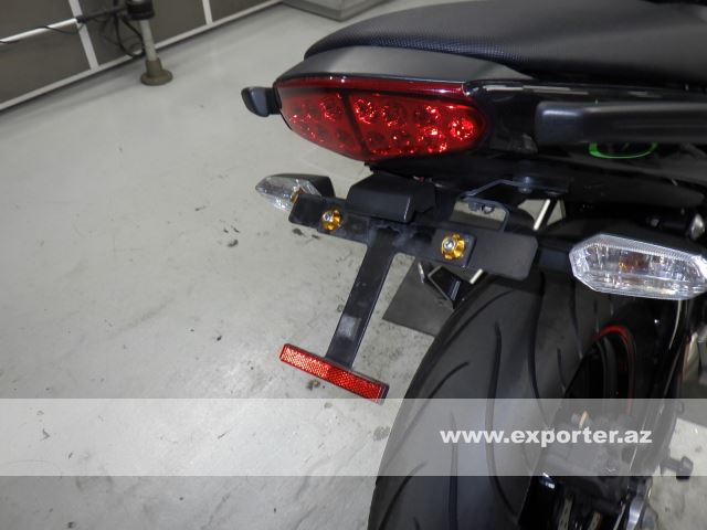 Kawasaki Ninja 400R (photo: 7)