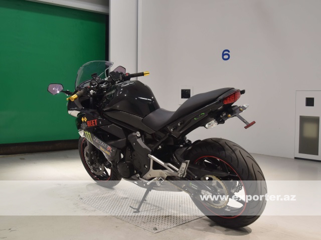 Kawasaki Ninja 400R (photo: 3)