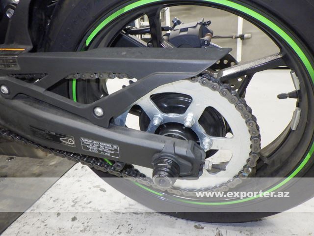 Kawasaki ZX-25R (photo: 16)