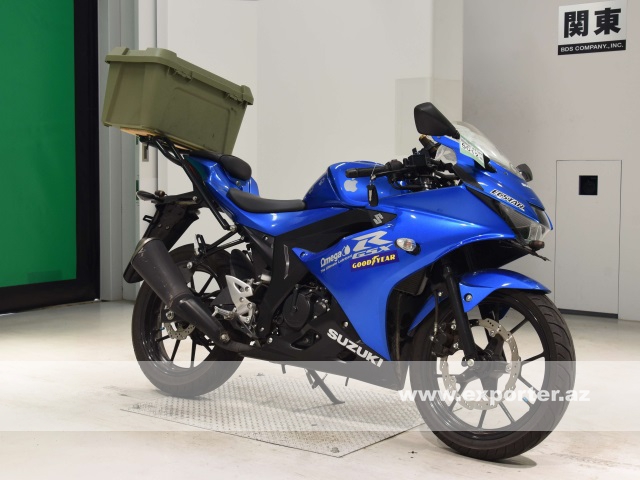 Suzuki GSX-R150 (photo: 2)