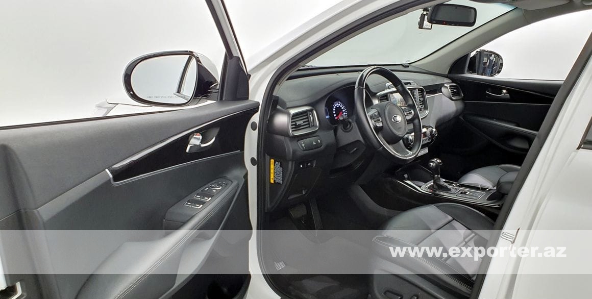 Kia Sorento (photo: 8)