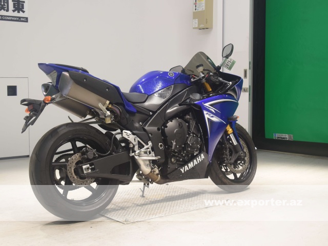 Yamaha YZF-R1 (photo: 2)