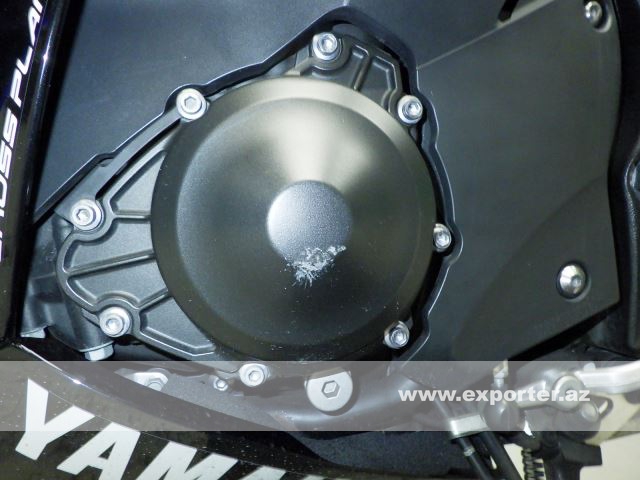 Yamaha YZF-R1 (photo: 18)