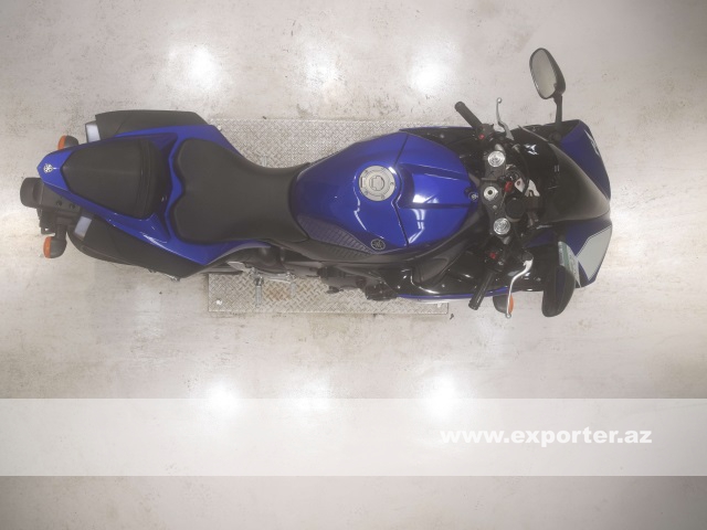 Yamaha YZF-R1 (photo: 6)