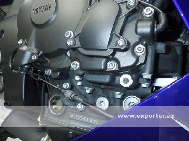 Yamaha YZF-R1 (photo: 21)