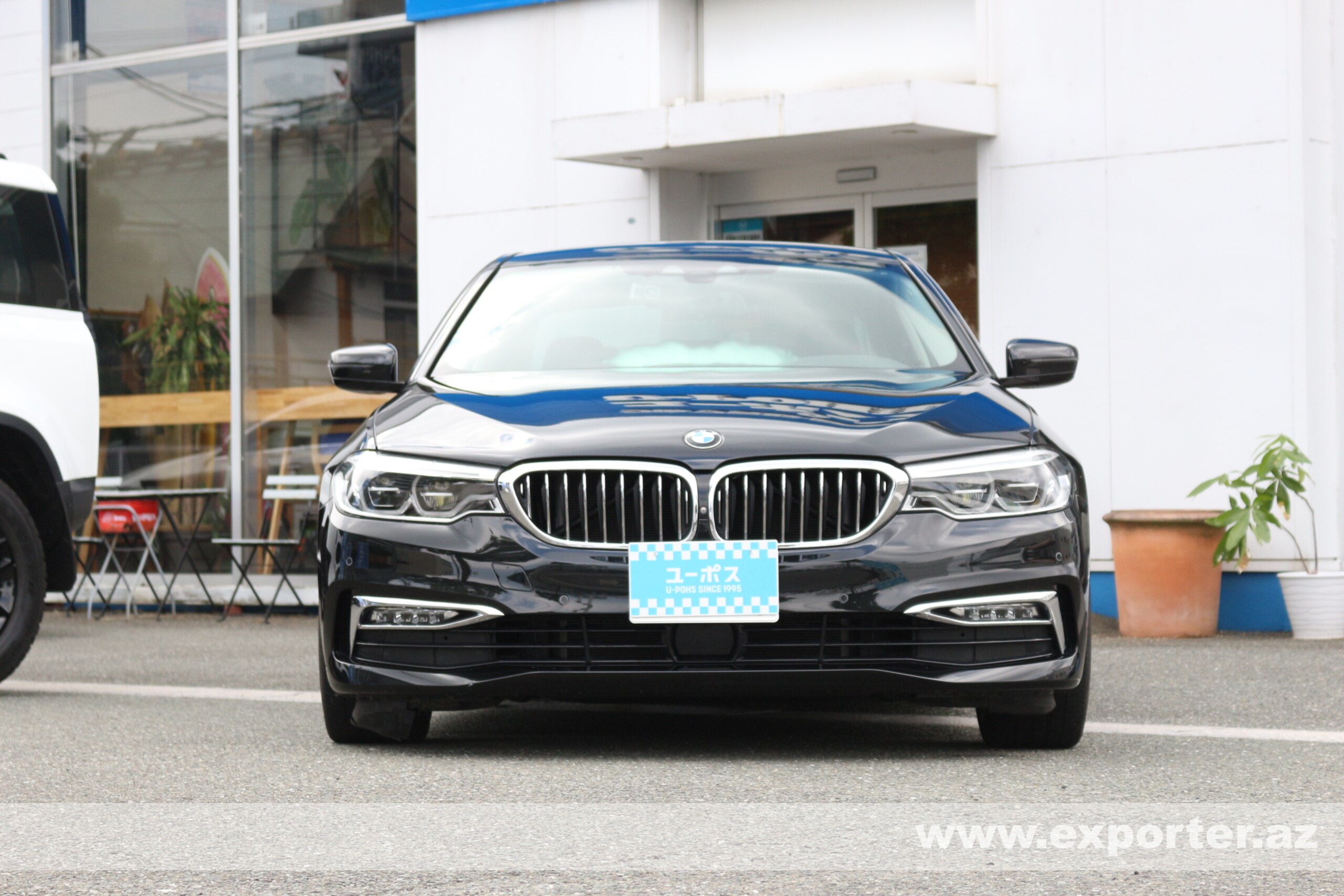 BMW 530i Luxury (photo: 1)