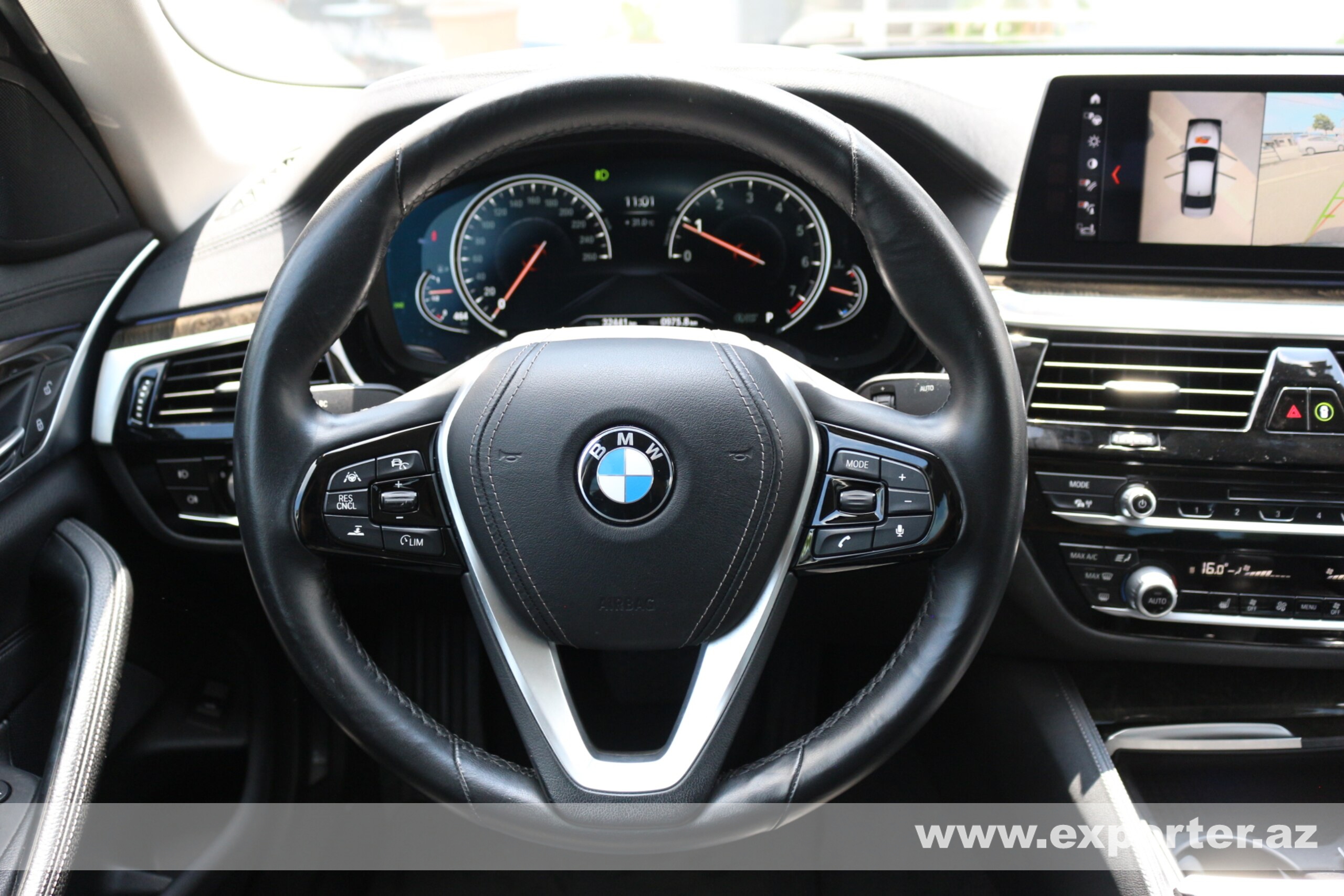 BMW 530i Luxury (photo: 11)