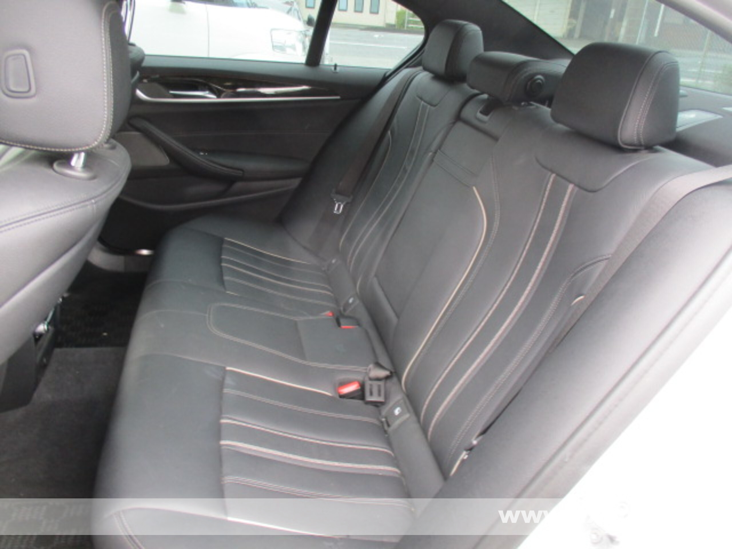 BMW 530i M Sport (photo: 31)