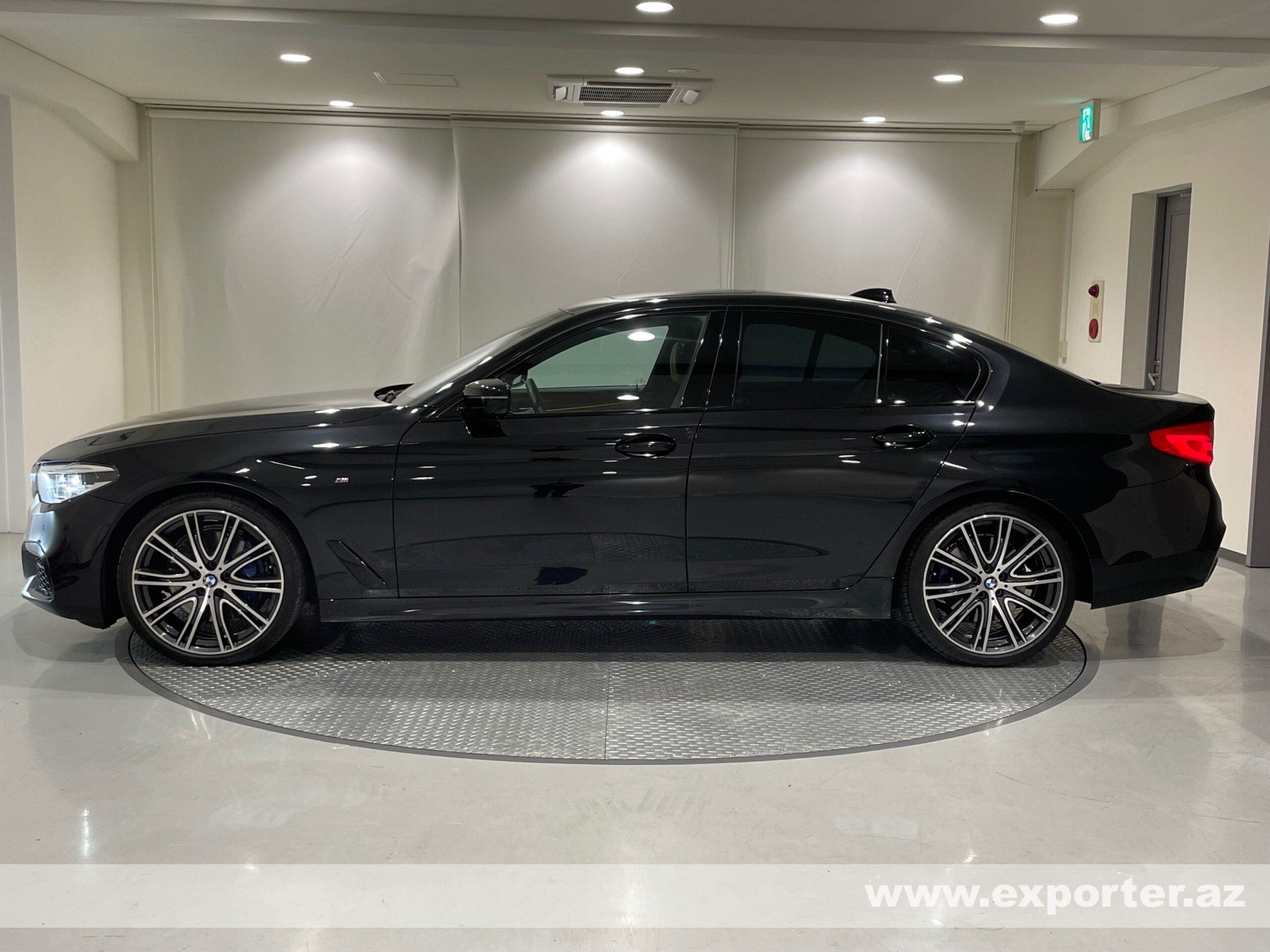 BMW 530i M Sport (photo: 6)