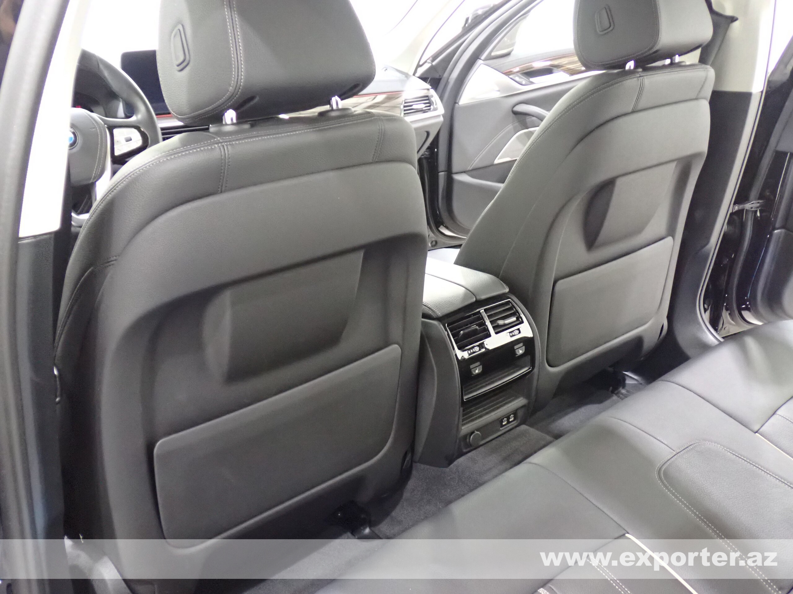 BMW 530i Luxury (photo: 33)