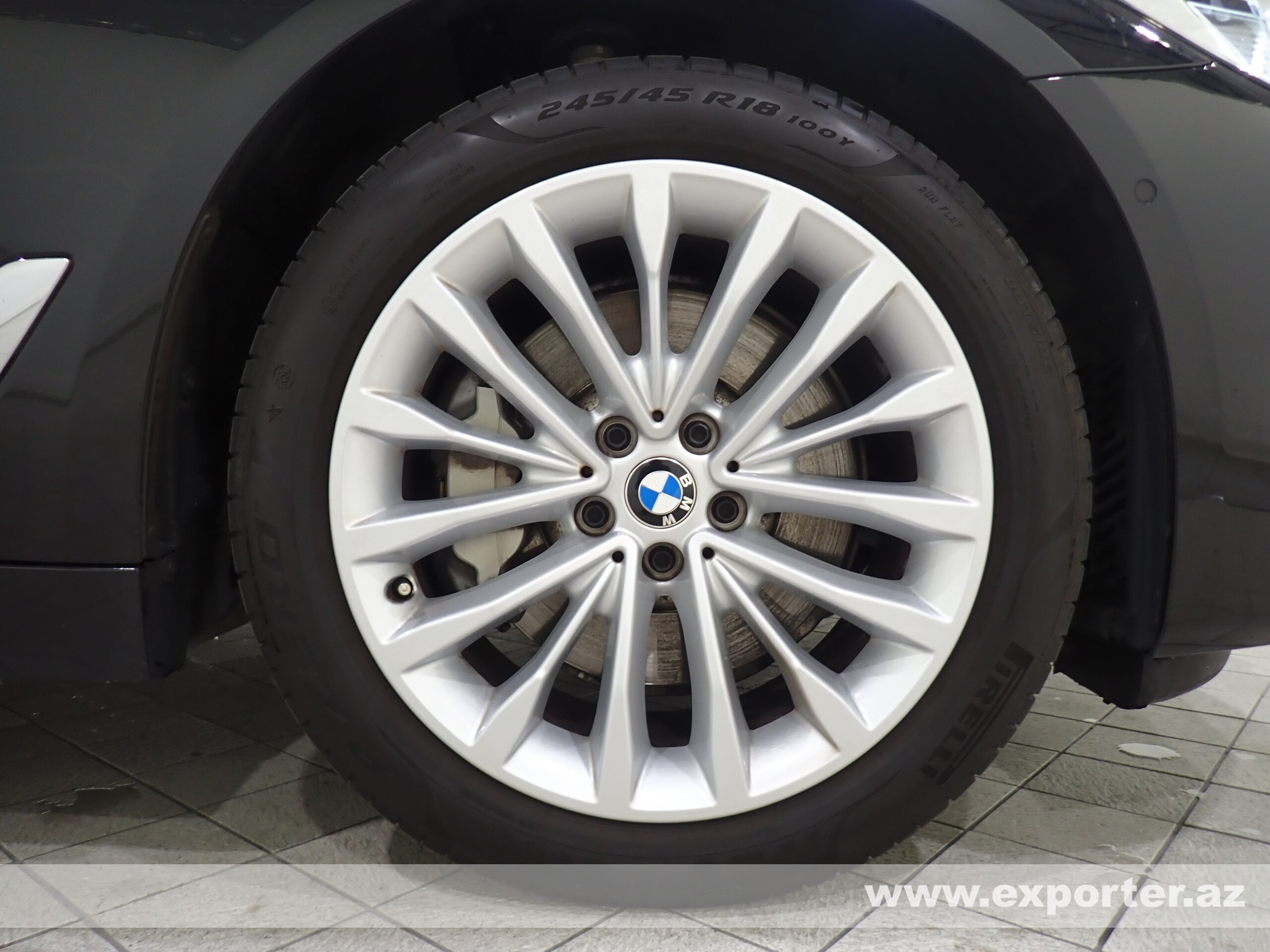 BMW 530i Luxury (photo: 12)