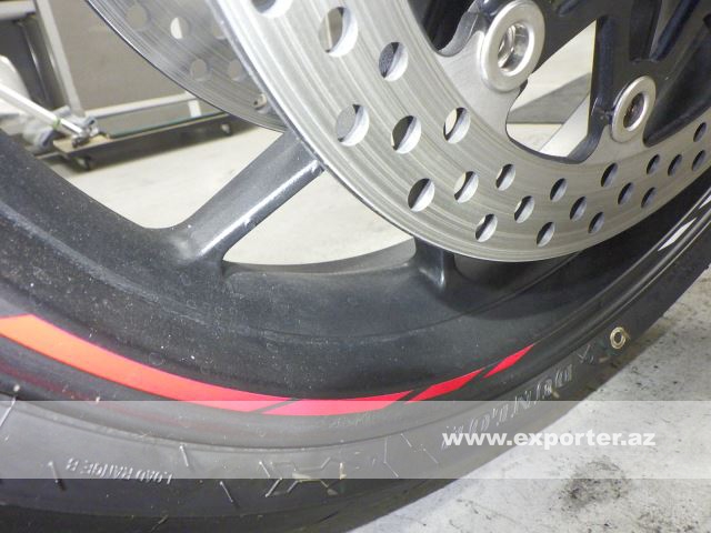 Honda CBR650R (photo: 12)