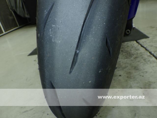 Yamaha YZF-R1 (photo: 18)